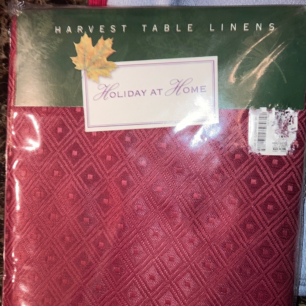 3 Table cloths